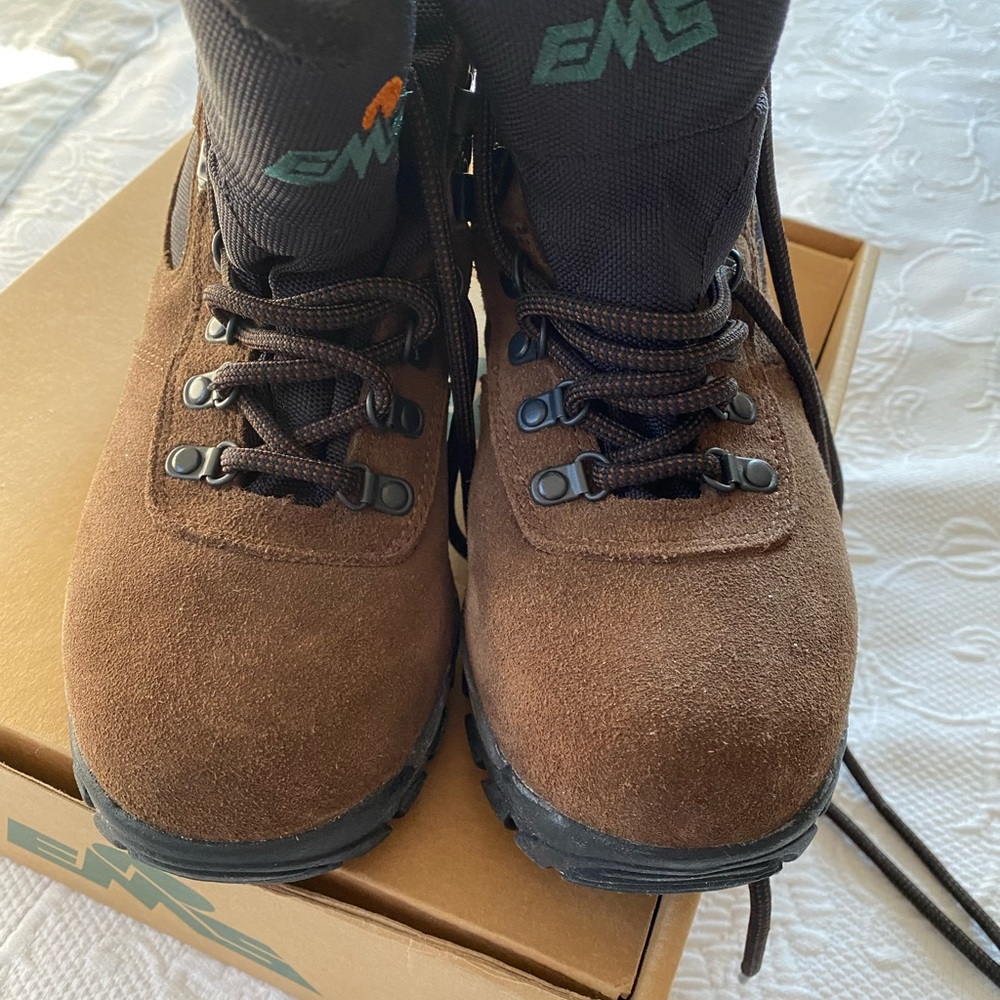 Eastern Mountain Sports Hiking Boots 7.5